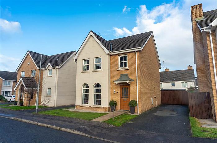 12 Mayfield Square, Finaghy